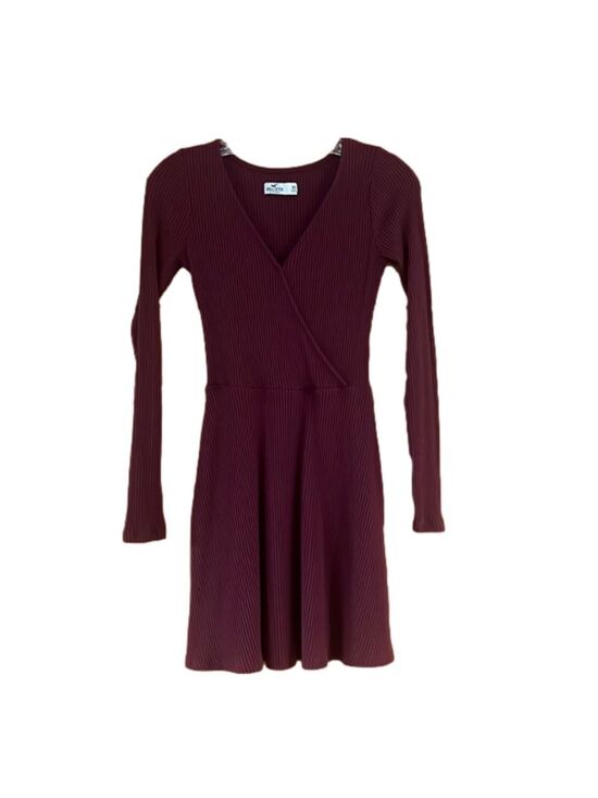 Hollister Dresses & Skirts - Hollister Cranberry Red Ribbed Long Sleeve Dress